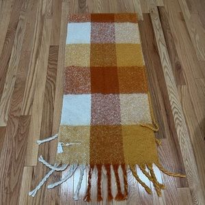 Shiraleah scarf